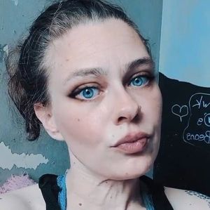 Meet your Posher, Valetta